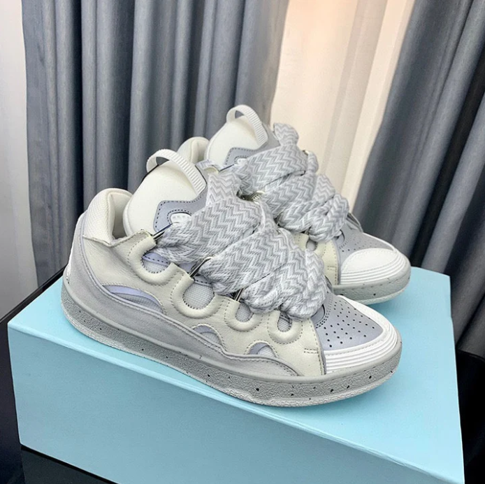 "Curb" Sneaker Grey
